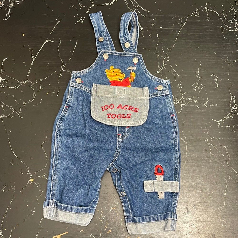 Winnie the Pooh - 6/9 m denim overalls vintage 2000’s